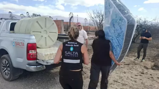 Sáenz supervisó la asistencia integral de la Provincia a las familias afectadas por los incendios en barrio El Refugio