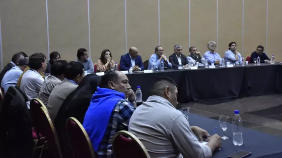 Provincia y gremios estatales firmaron acuerdo salarial