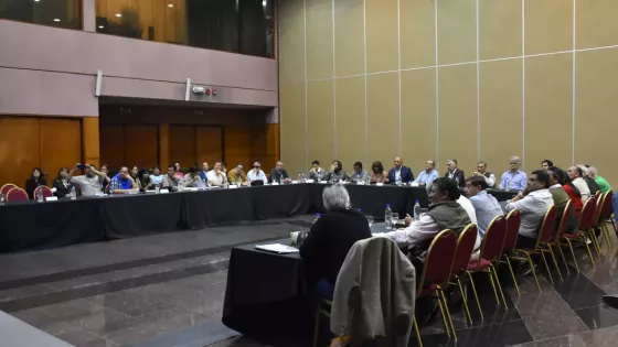 Provincia y gremios estatales firmaron acuerdo salarial