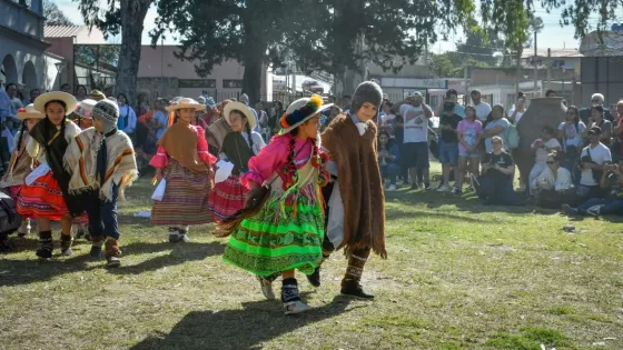 El Mercado Artesanal de Salta celebró la 25ª edición del Tradicional Convite a la Pachamama