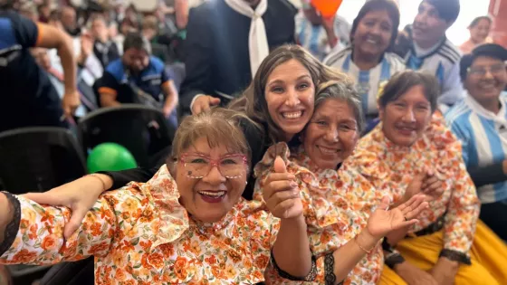 Más de 500 personas participaron del 1° Encuentro de Danza de Personas Mayores de los Valles en Cachi