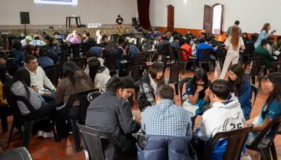 Alumnos de Cachi y Payogasta se preparan para participar del programa educativo de Samsung
