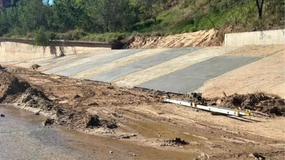 Se reconstruye y repara el canal del río Tartagal