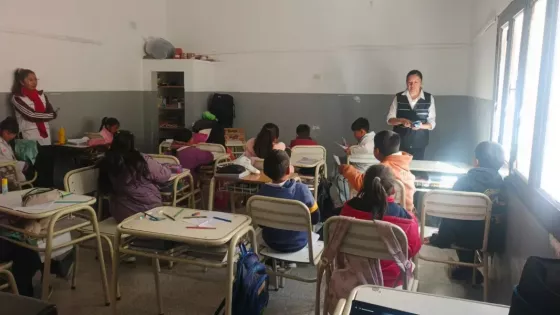 Cachi:  instructores de la Secretaría de Seguridad realizaron una jornada destinada a alumnos de nivel primario y secundario.