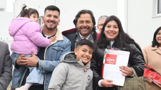 Entrega de 138 viviendas en Capital