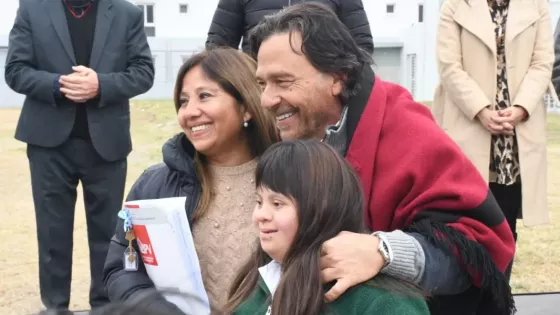 Entrega de 138 viviendas en Capital