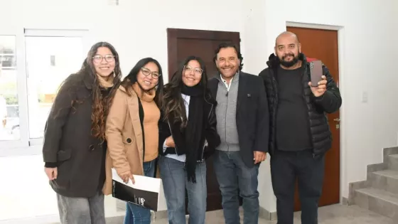 Entrega de 138 viviendas en Capital