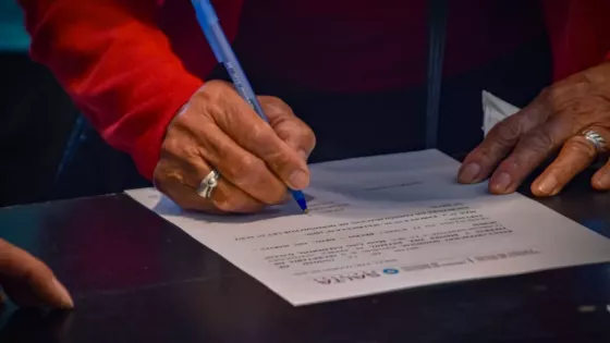 Entre San Martín y Rivadavia, 52 familias recibieron y firmaron escrituras de terrenos
