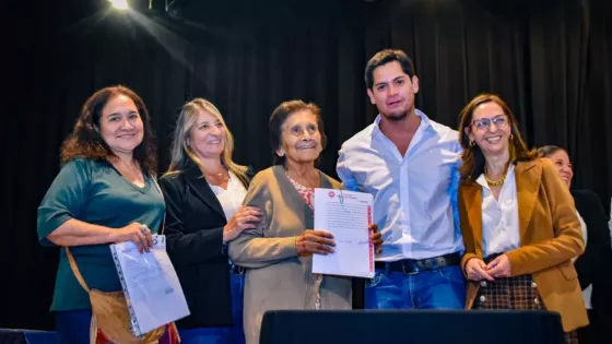 Entre San Martín y Rivadavia, 52 familias recibieron y firmaron escrituras de terrenos