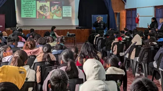 San Carlos: brindaron herramientas de prevención sobre bullying, grooming y consumos problemáticos