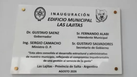 Camacho participó en la inauguración de la tercera etapa de la ampliación del edificio municipal de Las Lajitas