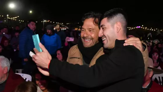 Sáenz compartió con miles de familias el tradicional Festival de la Doma y Folclore en San Lorenzo