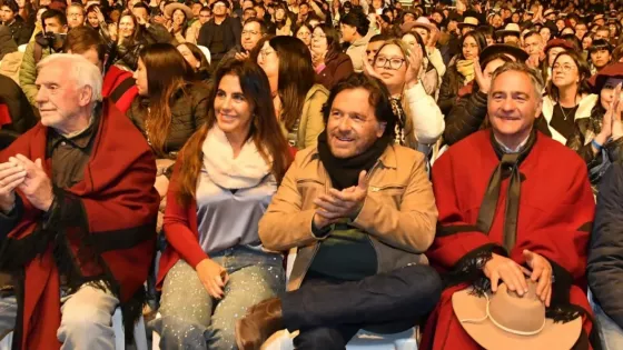 Sáenz compartió con miles de familias el tradicional Festival de la Doma y Folclore en San Lorenzo