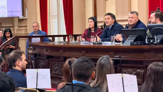 Jóvenes salteños participaron de una jornada de formación legislativa y simulación parlamentaria