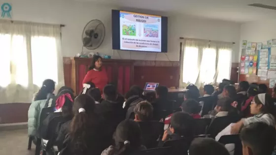 Continúan las capacitaciones sobre prevención sísmica en establecimientos educativos