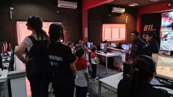 Alumnos del Colegio Belgrano visitaron las instalaciones del Sistema de Emergencias 9-1-1