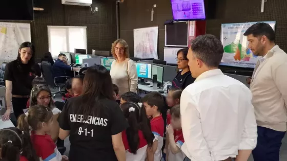 Alumnos del Colegio Belgrano visitaron las instalaciones del Sistema de Emergencias 9-1-1