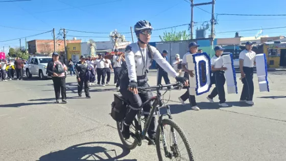 Las escuelas de formación policial peregrinaron hacia la Catedral Basílica en honor al Señor y la Virgen del Milagro