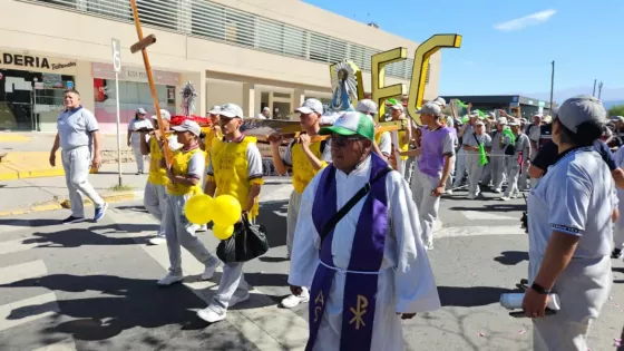 Las escuelas de formación policial peregrinaron hacia la Catedral Basílica en honor al Señor y la Virgen del Milagro