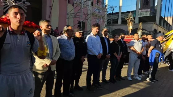 Las escuelas de formación policial peregrinaron hacia la Catedral Basílica en honor al Señor y la Virgen del Milagro