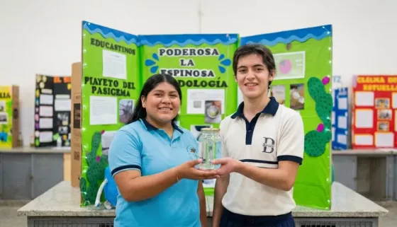 Estudiantes salteños investigan las propiedades coagulantes de la tuna para la purificación de agua