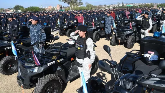 Sáenz fortalece a la Policía de Salta con 151 nuevos móviles y 300 agentes