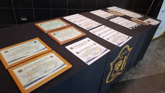 Motoristas de emergencia policial culminaron una nueva capacitación para reforzar la prevención del delito