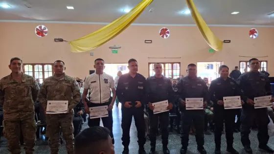 Motoristas de emergencia policial culminaron una nueva capacitación para reforzar la prevención del delito