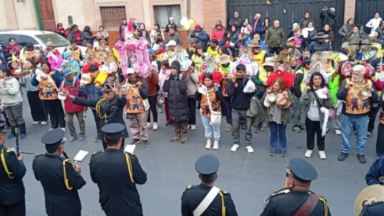 El Centro de Videovigilancia de la Policía de Salta recibió a peregrinos de Iruya y Nazareno