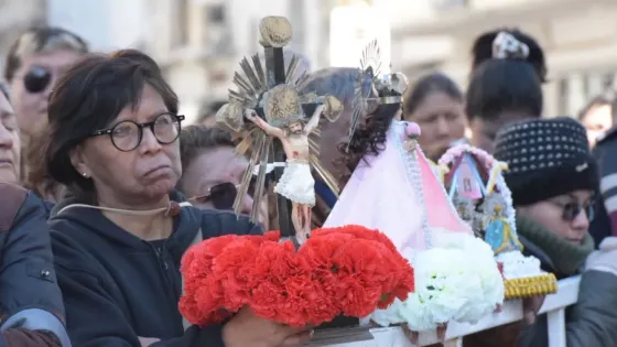 El Gobernador junto a miles de fieles, se unió a la celebración de la solemnidad del Señor del Milagro en el tercer día del Triduo
