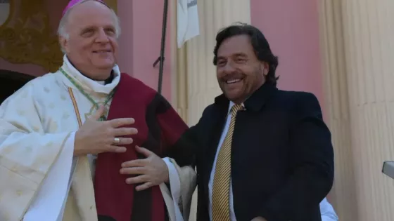 El Gobernador junto a miles de fieles, se unió a la celebración de la solemnidad del Señor del Milagro en el tercer día del Triduo