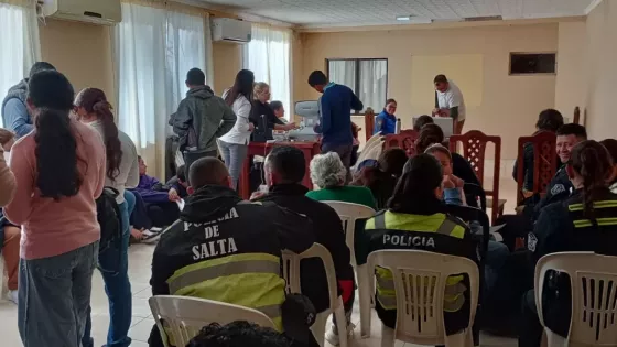 Campaña oftalmológica para la familia policial en el interior salteño.