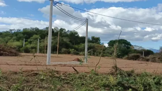 Obra para suministrar con energía eléctrica a 188 lotes de Coronel Moldes