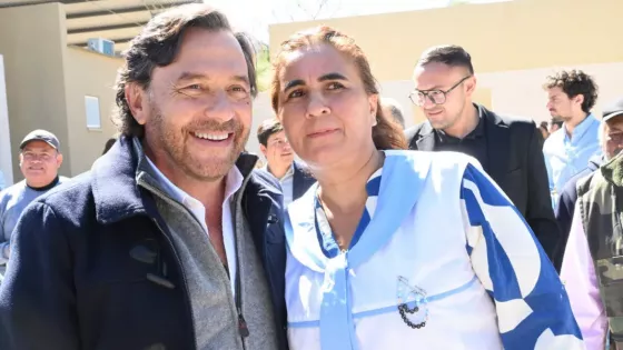Luego de 15 años de espera, Sáenz inauguró el nuevo edificio de la escuela Monte Sinaí para la comunidad wichí del paraje El Obraje