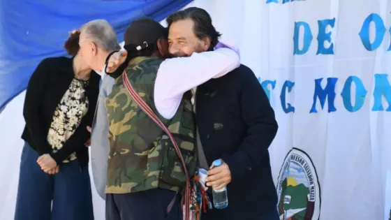 Luego de 15 años de espera, Sáenz inauguró el nuevo edificio de la escuela Monte Sinaí para la comunidad wichí del paraje El Obraje