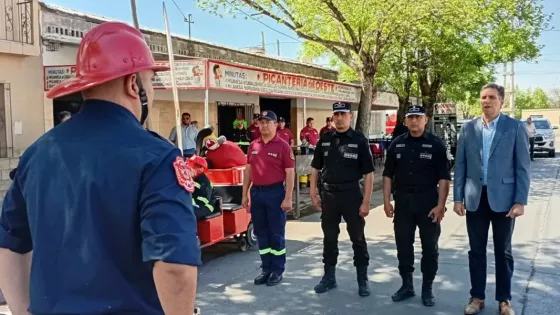 La Dirección Bomberos de la Policía de Salta recordó los 162 años de su creación