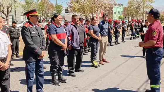 La Dirección Bomberos de la Policía de Salta recordó los 162 años de su creación