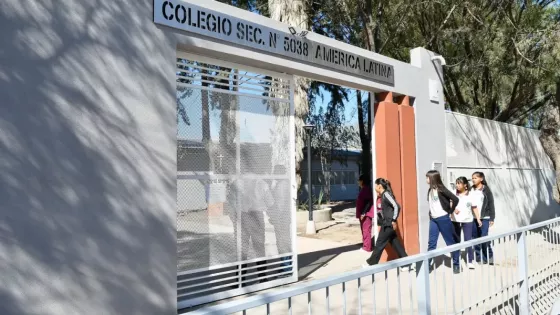 Sáenz inauguró las obras del Colegio América Latina