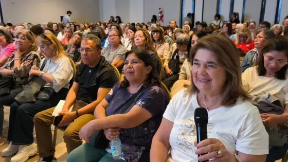Más de 200 personas participaron de una charla sobre salud cerebral y prevención del deterioro cognitivo