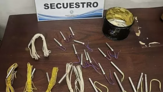 La Policía de Salta secuestró armas y material explosivo durante un allanamiento en Villa Las Rosas