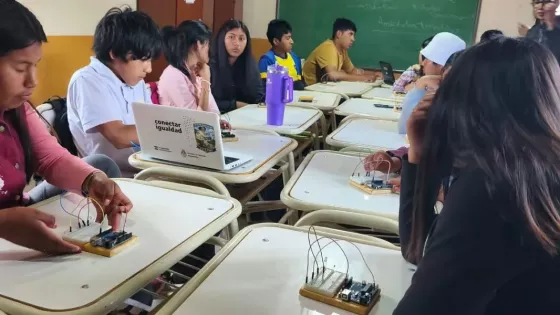Robótica en la ruralidad: estudiantes de Amblayo crearon sus primeros proyectos tecnológicos