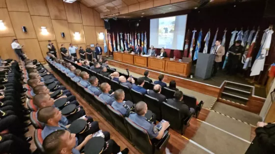 Entregaron una herramienta procesal fundamental para la formación de los cadetes de la Policía de la Provincia