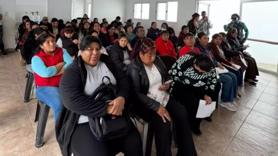 En Rosario de Lerma y La Merced se entregaron 42 escrituras de terrenos