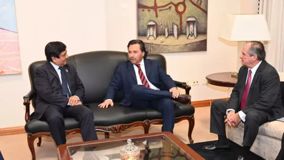 Sáenz y el gobernador de Antofagasta avanzan en una agenda de integración por el Paso de Sico