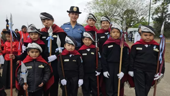 La Policía de Salta conmemoró el 36° aniversario de los Cuerpos Infantiles