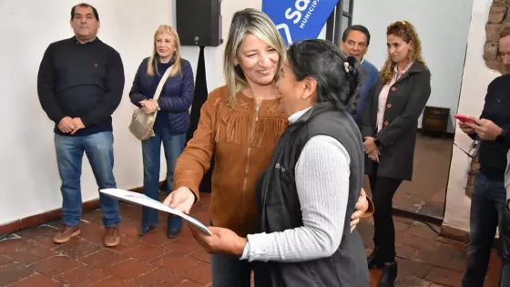 Familias de Capital recibieron los títulos de propiedad de sus terrenos