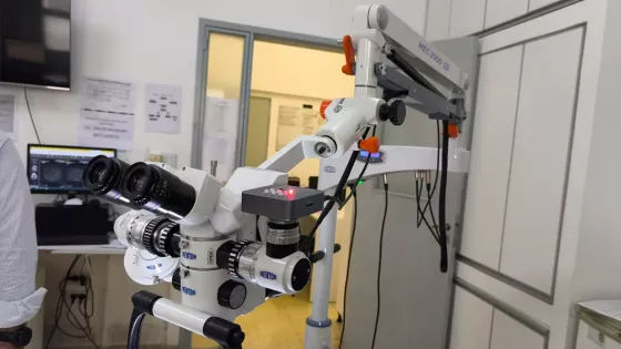 El hospital San Bernardo incorporó un nuevo microscopio quirúrgico para Neurocirugía