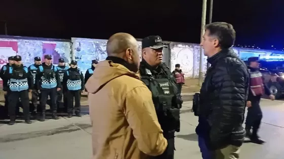Como resultado general de los controles, se labraron más de 100 actas por incumplimientos de las normas contravencionales, entre ellos, consumo de bebidas alcohólicas en la vía pública, ruidos molestos y desorden.