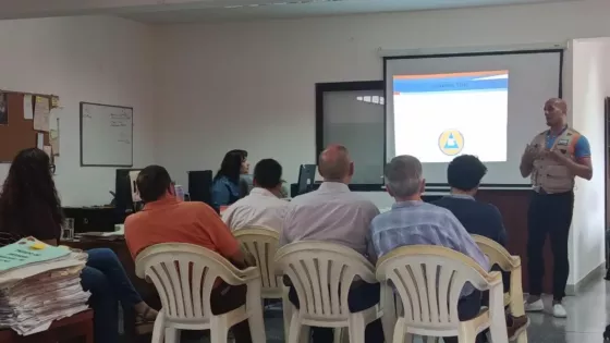Defensa Civil continúa con las capacitaciones en escuelas y organismos municipales