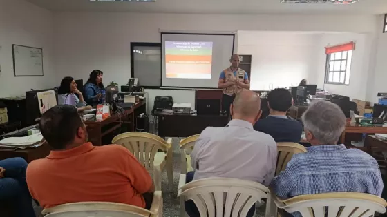 Defensa Civil continúa con las capacitaciones en escuelas y organismos municipales